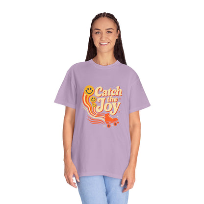 Catch the Joy Retro T-Shirt | Vintage Roller Skating Tee | Perfect Gift for Skaters &amp; Friends | Fun Summer Wear, Casual Fashion, Gift Idea