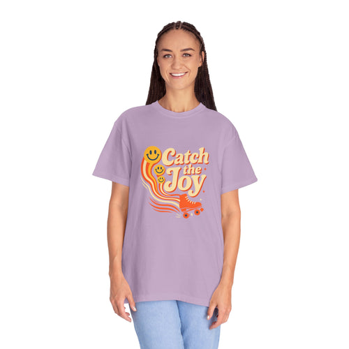 Catch the Joy Retro T-Shirt | Vintage Roller Skating Tee | Perfect Gift for Skaters &amp; Friends | Fun Summer Wear, Casual Fashion, Gift Idea