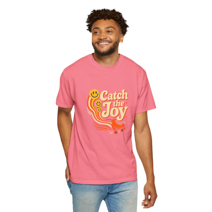 Catch the Joy Retro T-Shirt | Vintage Roller Skating Tee | Perfect Gift for Skaters &amp; Friends | Fun Summer Wear, Casual Fashion, Gift Idea