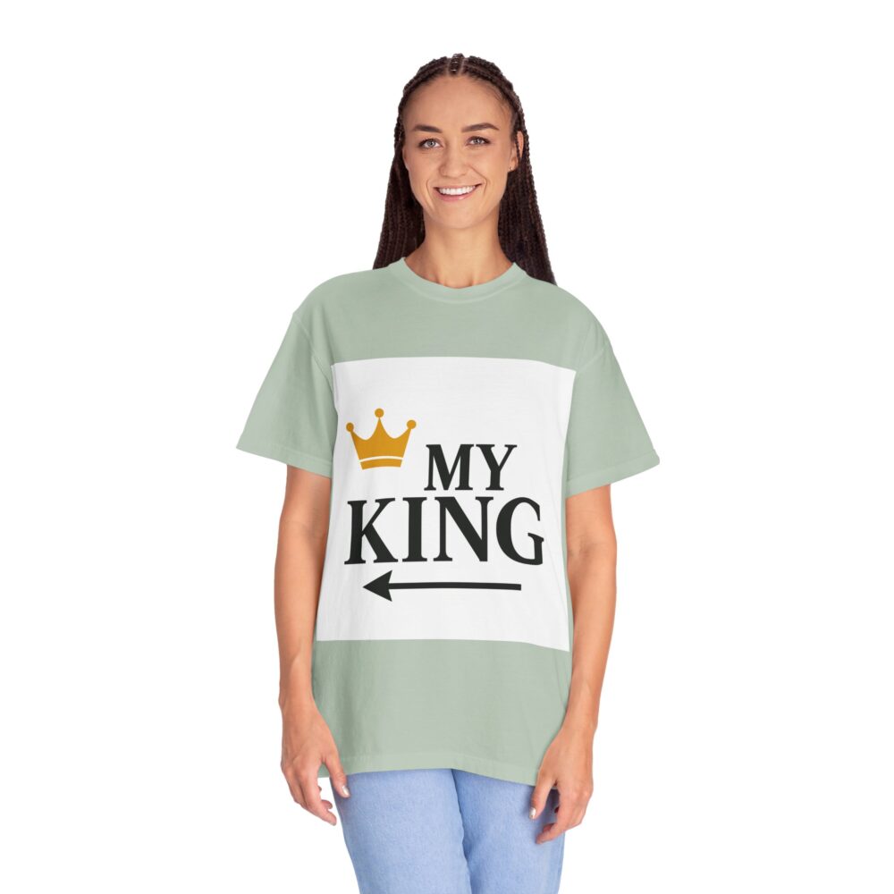 King Graphic Tees, Unisex T-Shirt for Men and Women, Gift for Dads and Partners, Fun Family Outings, Birthday Celebration Tee - Image 4