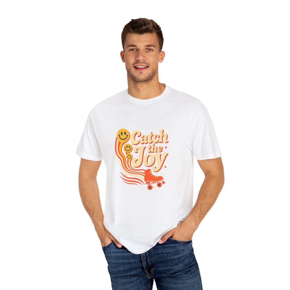 Catch the Joy Retro T-Shirt | Vintage Roller Skating Tee | Perfect Gift for Skaters & Friends | Fun Summer Wear, Casual Fashion, Gift Idea - Image 5