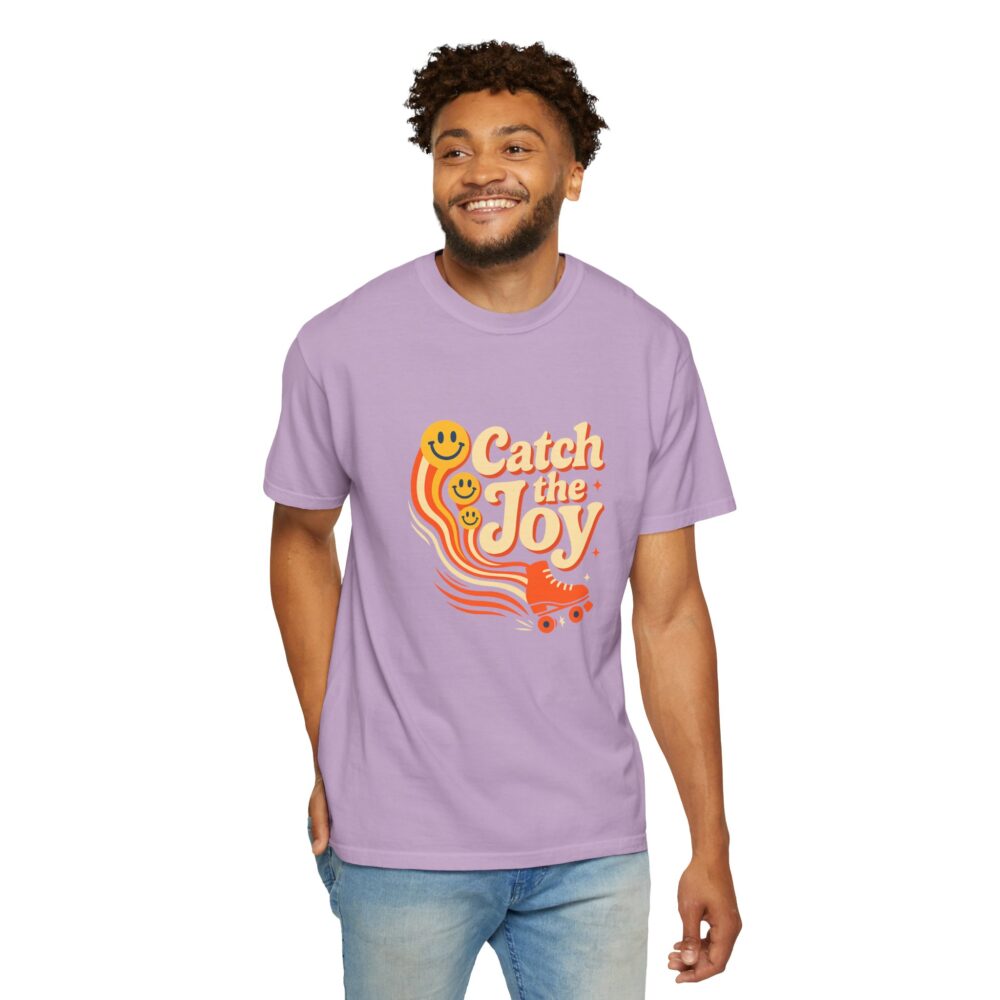 Catch the Joy Retro T-Shirt | Vintage Roller Skating Tee | Perfect Gift for Skaters & Friends | Fun Summer Wear, Casual Fashion, Gift Idea - Image 3