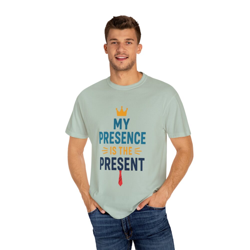 Crown Graphic Unisex T-shirt, Funny Gift, Casual Wear, Birthday Present, Holiday Apparel, Unique Statement Tee - Image 10